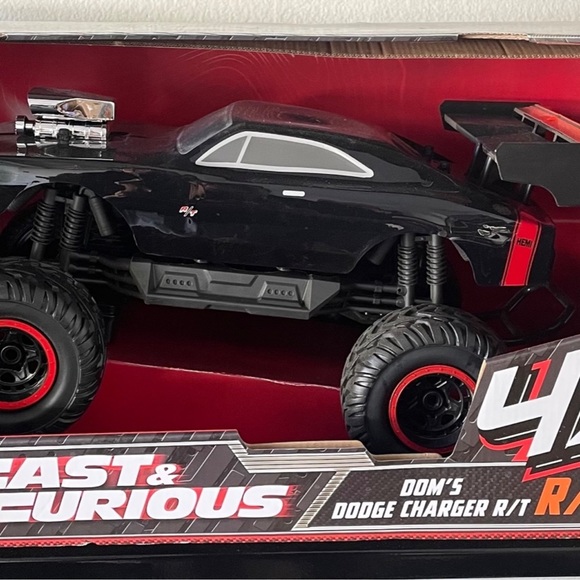 Fast and furious Dom’s Dodge charge R/C car - Picture 6 of 6